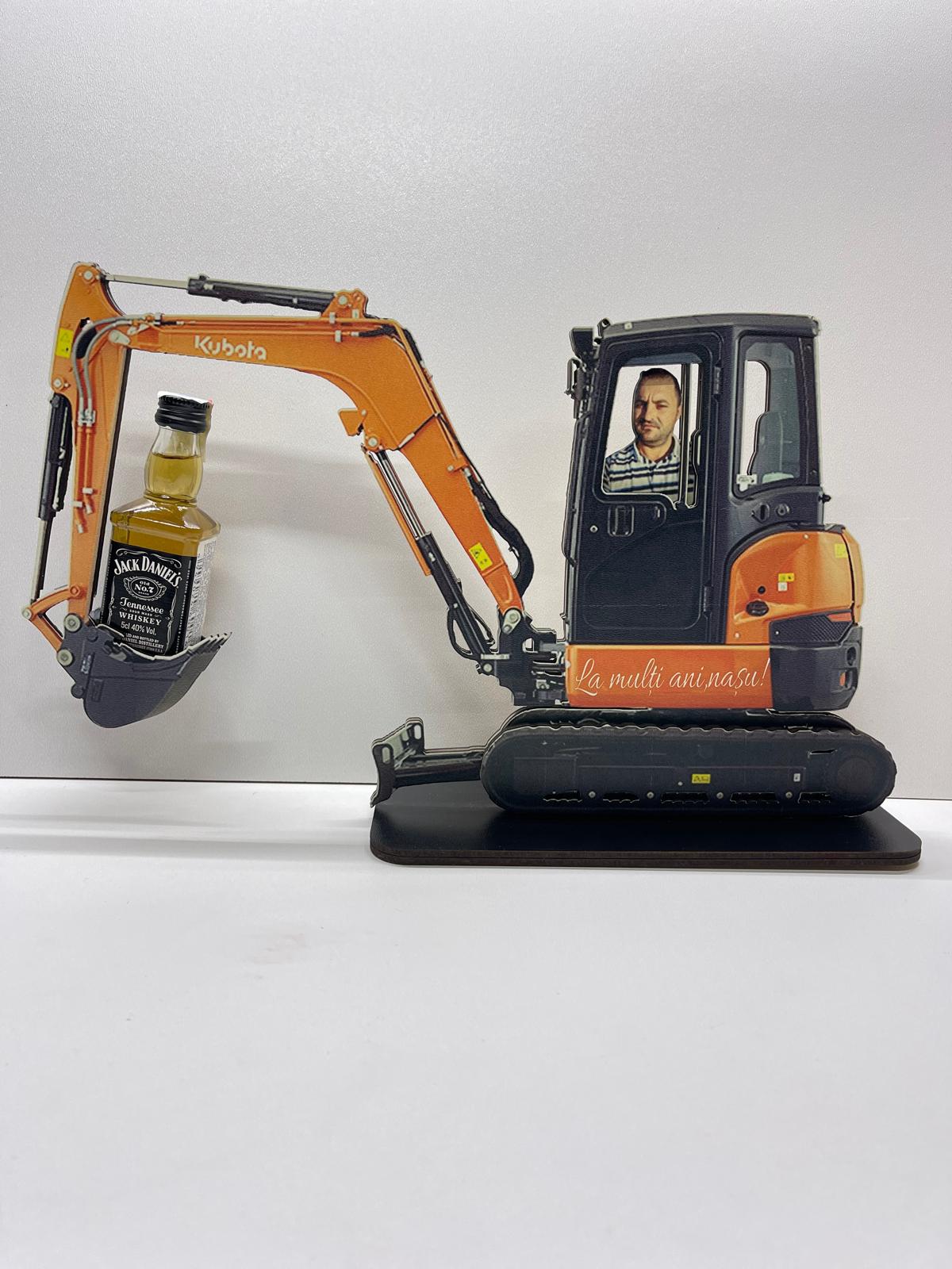 Trofeu EXCAVATOR cu sticluta bautura TAP